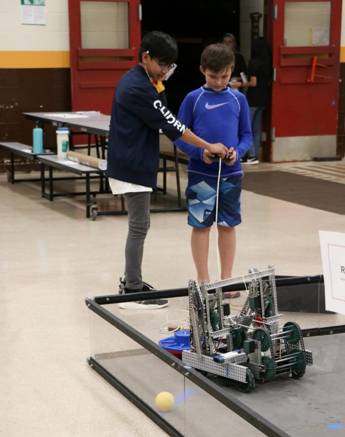 The+FIRST+Robotics+teams+counterpart+at+the+middle+school+also+participated+in+the+Hour+of+Code+Night%2C+showing+off+their+robots.+