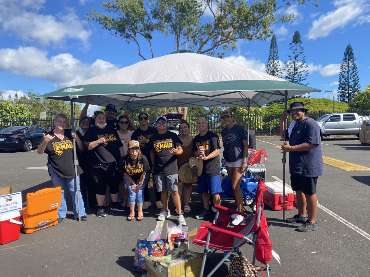 Malia Kidani transported the pallets from the drive through Hui Mahi’ai ‘Aina Waimanalo alongside help from the Mayor of Maui’s wife.